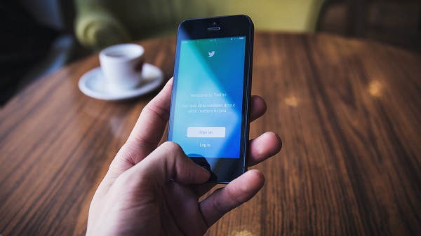 Twitter arricchisce i Direct Messages con nuovi strumenti per le aziende