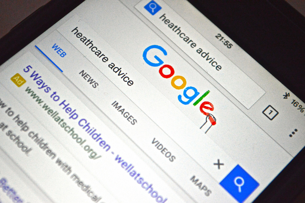 Google dividerà le ricerche da mobile e da desktop