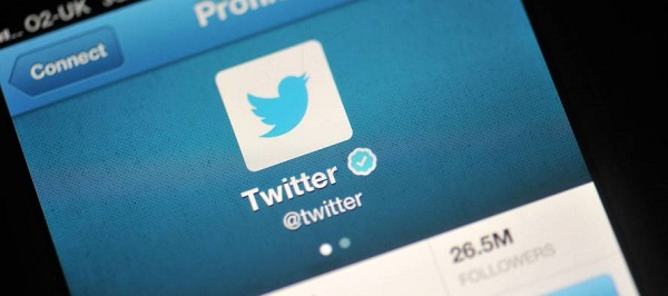 Twitter toglierà la spunta blu a chi semina odio sul social